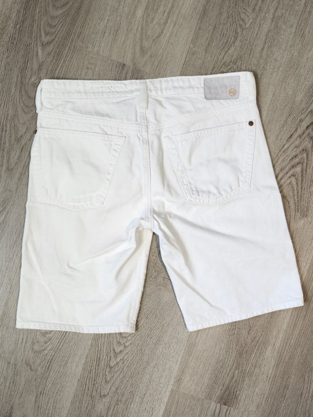 AG Adriano Goldschmied White Boyfriend Bermuda Shorts size 28 - Picture 7 of 11